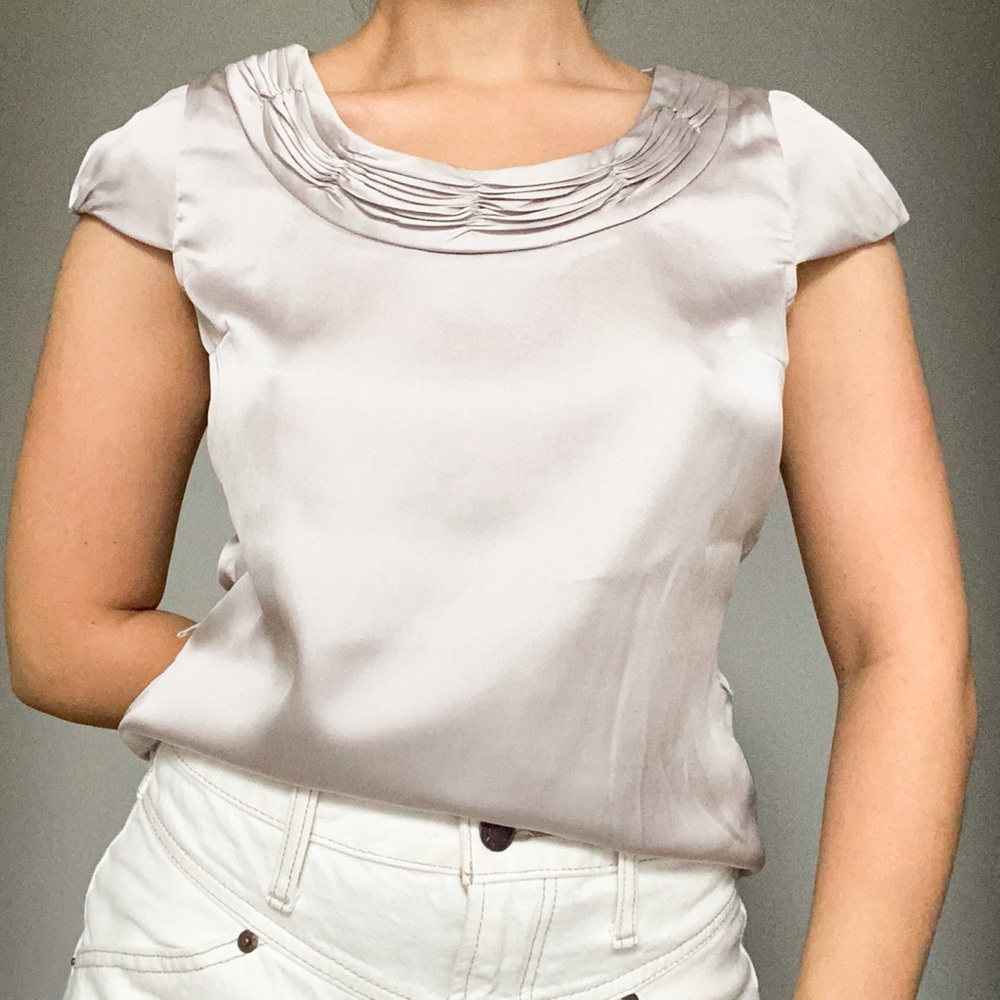 NWOT H&M satin silver taupe blouse with appliqué